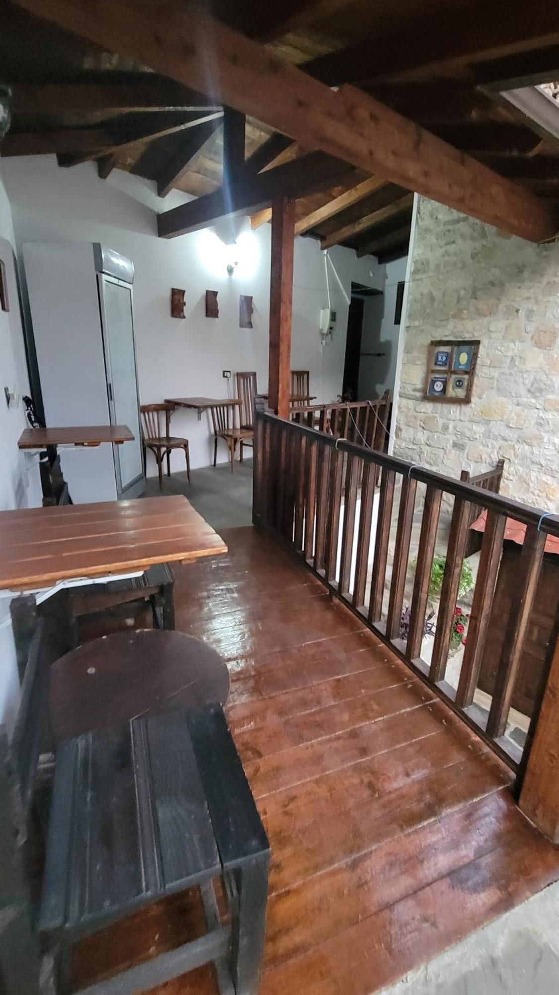 Guest House Mangalem Berat Exterior photo